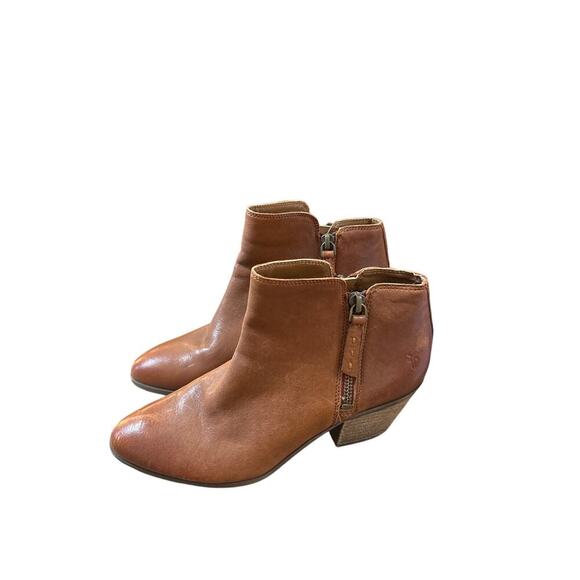 Frye Judith Zip Casual Ankle Booties Brown Leather Low Zippers Size 6 - Picture 1 of 11
